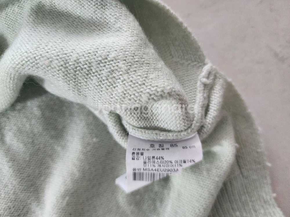 탑텐우먼 90ㅡ66사이즈 겨울 니트 두개팔아요--9