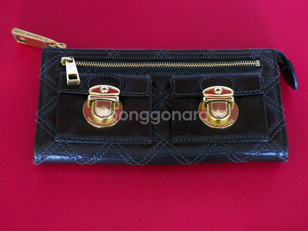 마크 제이콥스 퀼팅 투포켓 장지갑 다크브라운(정품)--2