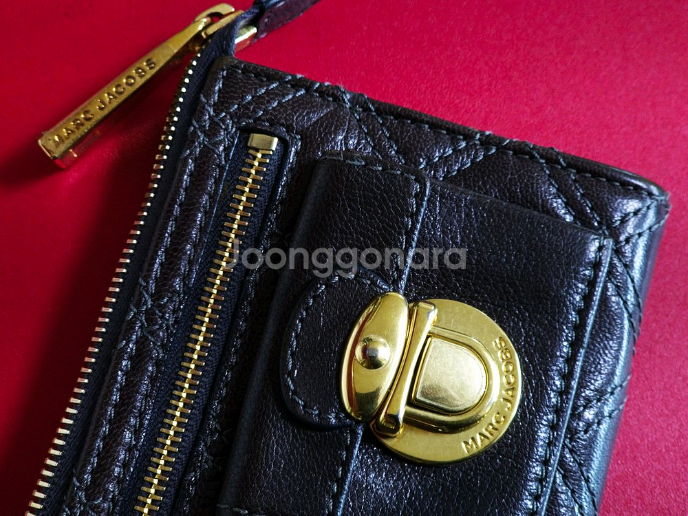 마크 제이콥스 퀼팅 투포켓 장지갑 다크브라운(정품)--8