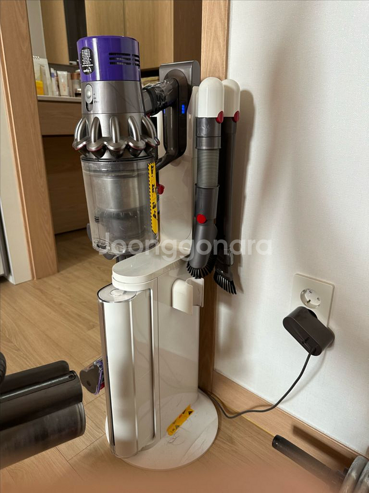 다이슨 V10 무선청소기--7