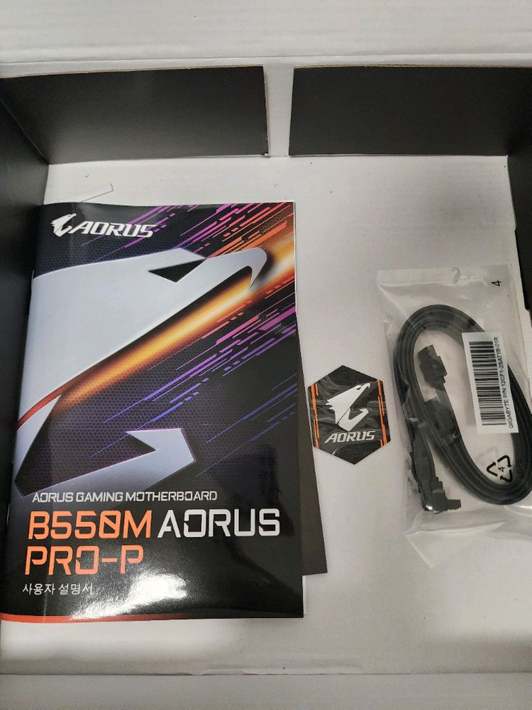 B550M 어로스 pro-p 메인보드 팝니다. 이미지