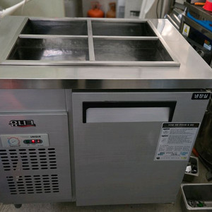 유니크 900셀프반찬냉장고 판매합니다