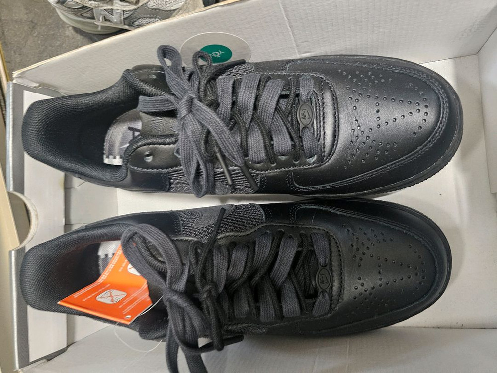 새상품 에어포스 슬램잼 블랙 260 사이즈 팝니다--1