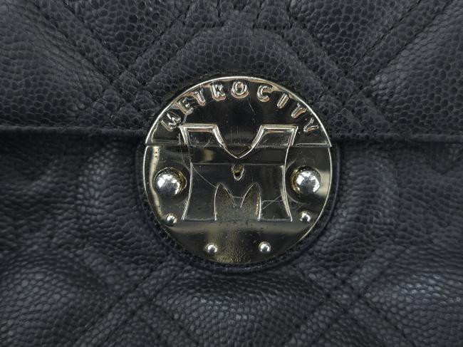 메트로시티 M171MQ0563Z 퀼팅 체인 블랙 골드 숄더백 클래식 M로고 가죽백 크로스백--6