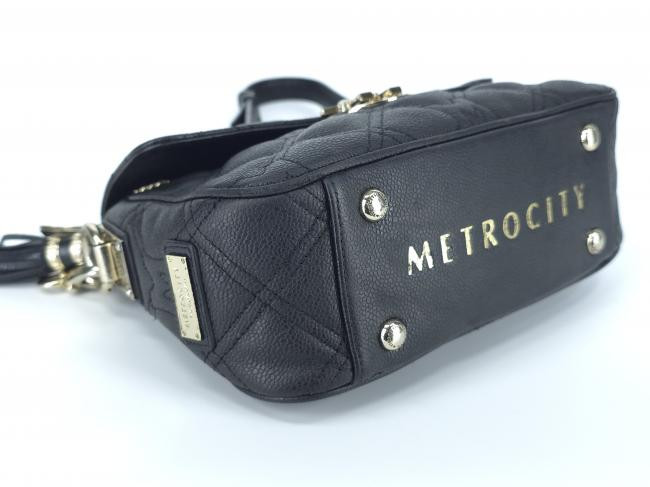 메트로시티 M171MQ0563Z 퀼팅 체인 블랙 골드 숄더백 클래식 M로고 가죽백 크로스백--3