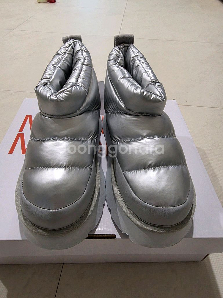 마르디 메크르디 숏패딩부츠 230사이즈 새제품--0