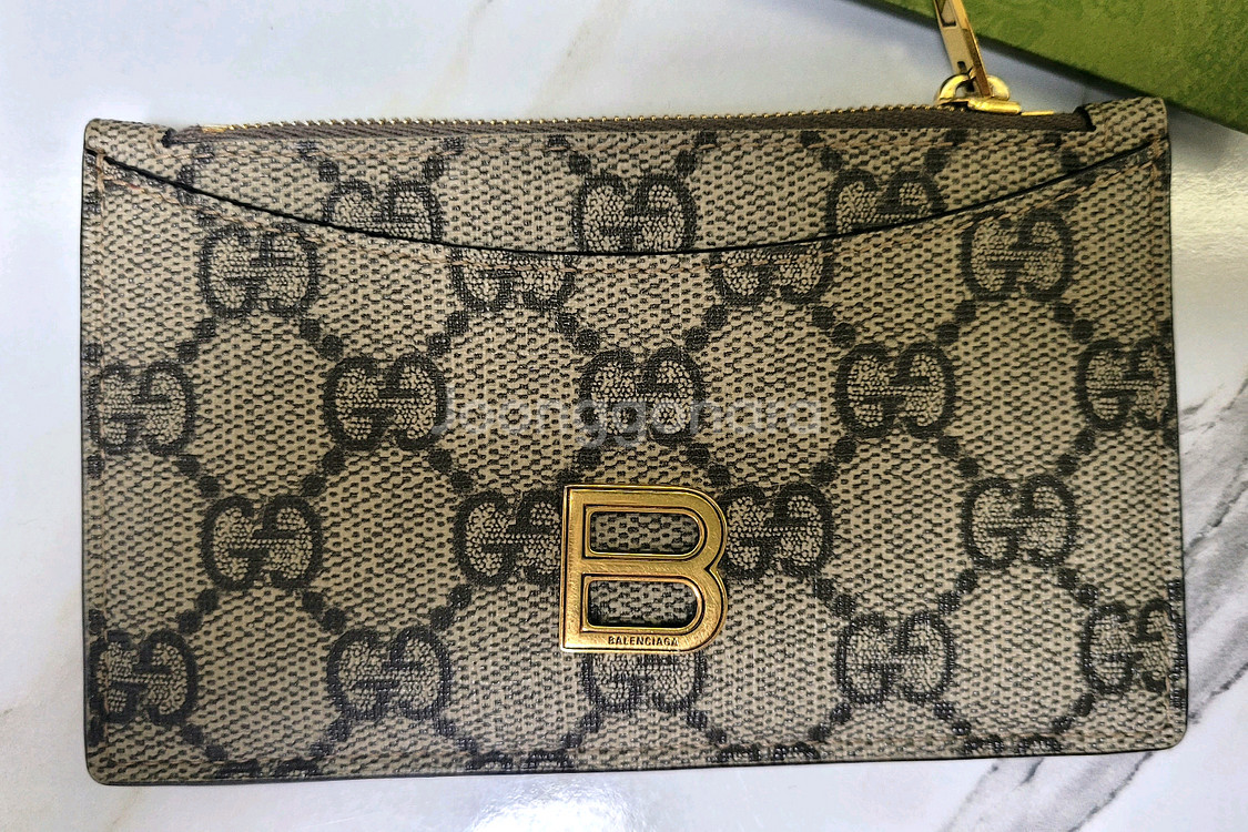 구찌 발렌시아가 콜라보 해커 프로젝트 카드지갑--1