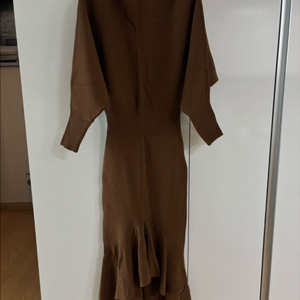 [미사용]여성 언발란스 니트 원피스