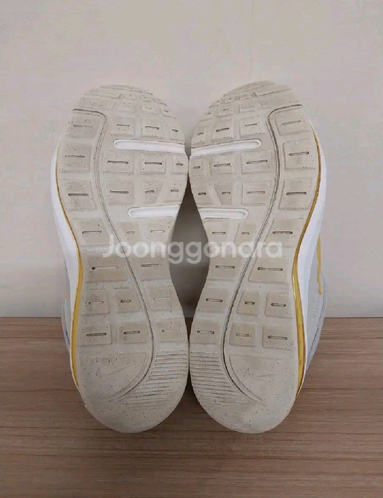 여성 나이키 에어맥스 AP 운동화 (250)--8