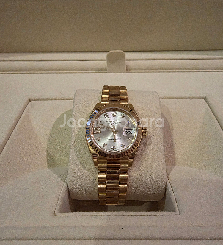 롤렉스 데이저스트 28MM 옐로우골드 금통 실버 별 다이아 쥬빌레 국내 영수증 포함 풀구성품--0