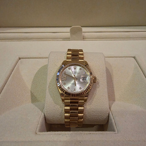 롤렉스 데이저스트 28MM 옐로우골드 금통 실버 별 다이아 쥬빌레 국내 영수증 포함 풀구성품