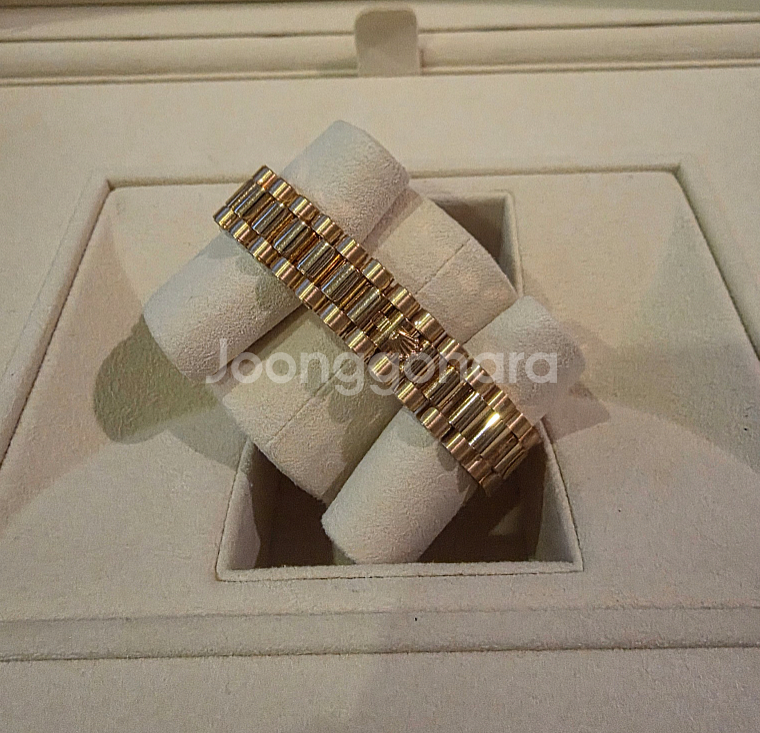 롤렉스 데이저스트 28MM 옐로우골드 금통 실버 별 다이아 쥬빌레 국내 영수증 포함 풀구성품--3