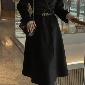 지수다움 로니 코트 블랙