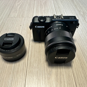 캐논 미러리스 EOS M2 블랙 15-45mm , 22mm 더블렌즈킷 팝니다