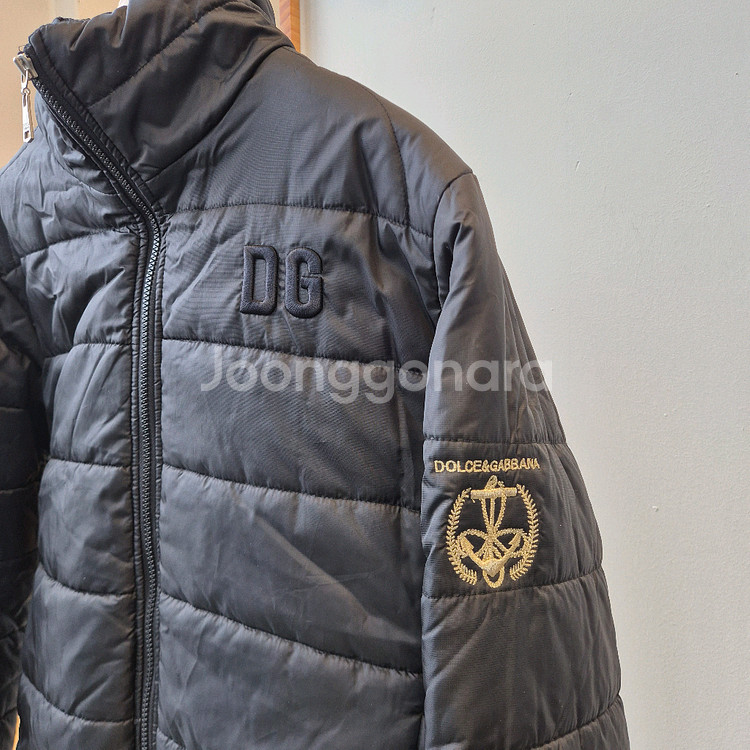 돌체앤가바나 DG 블랙 경량 패딩 점퍼--1