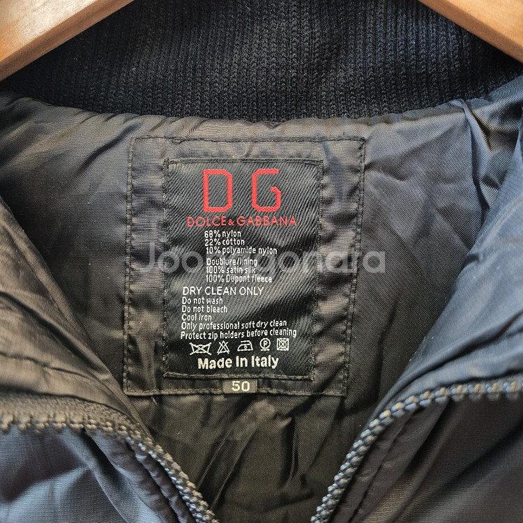 돌체앤가바나 DG 블랙 경량 패딩 점퍼--3