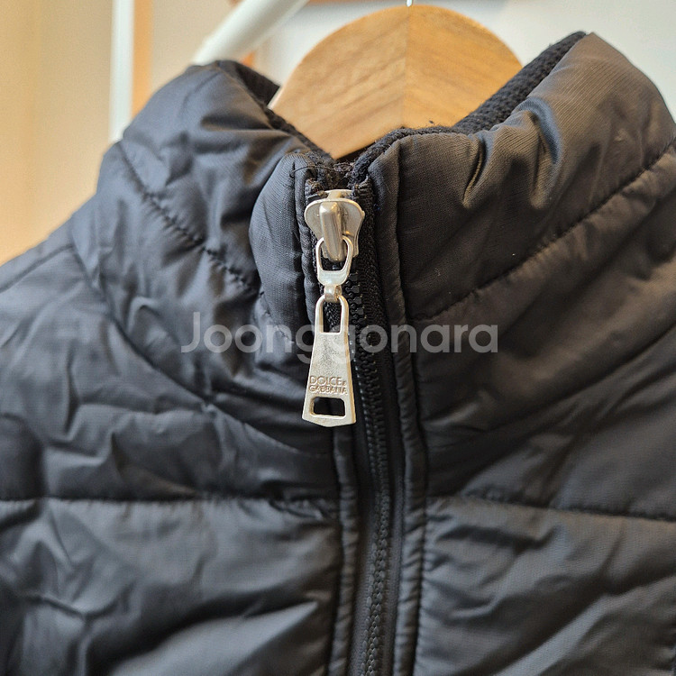 돌체앤가바나 DG 블랙 경량 패딩 점퍼--2