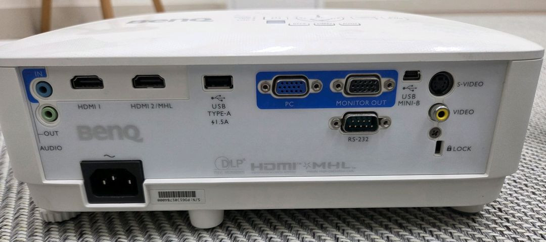 벤큐 빔프로젝터--1