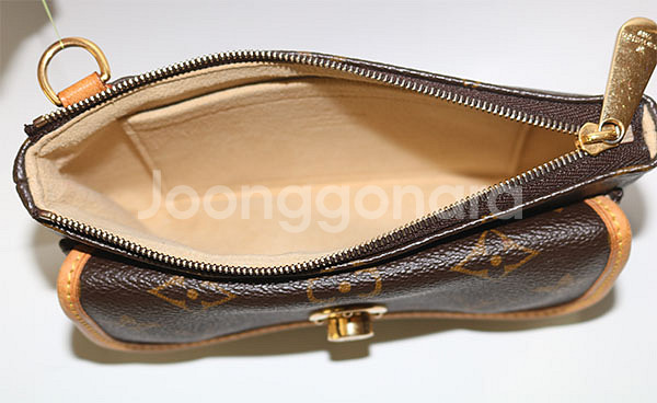 정품 루이비통 모노그램 클러치백--2