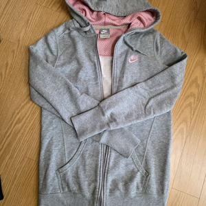나이키 후드 집업 키즈 150. 성인 55 가능.