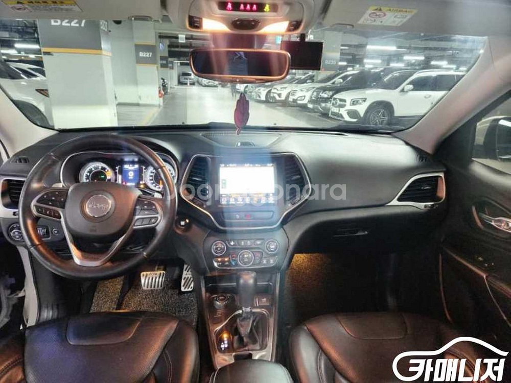 [지프]체로키(KL) 2.4 론지튜드 AWD (5인승) #가을특가--6