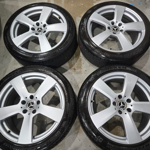 (판매) 벤츠a클래스 18인치 휠타이어 판매합니다