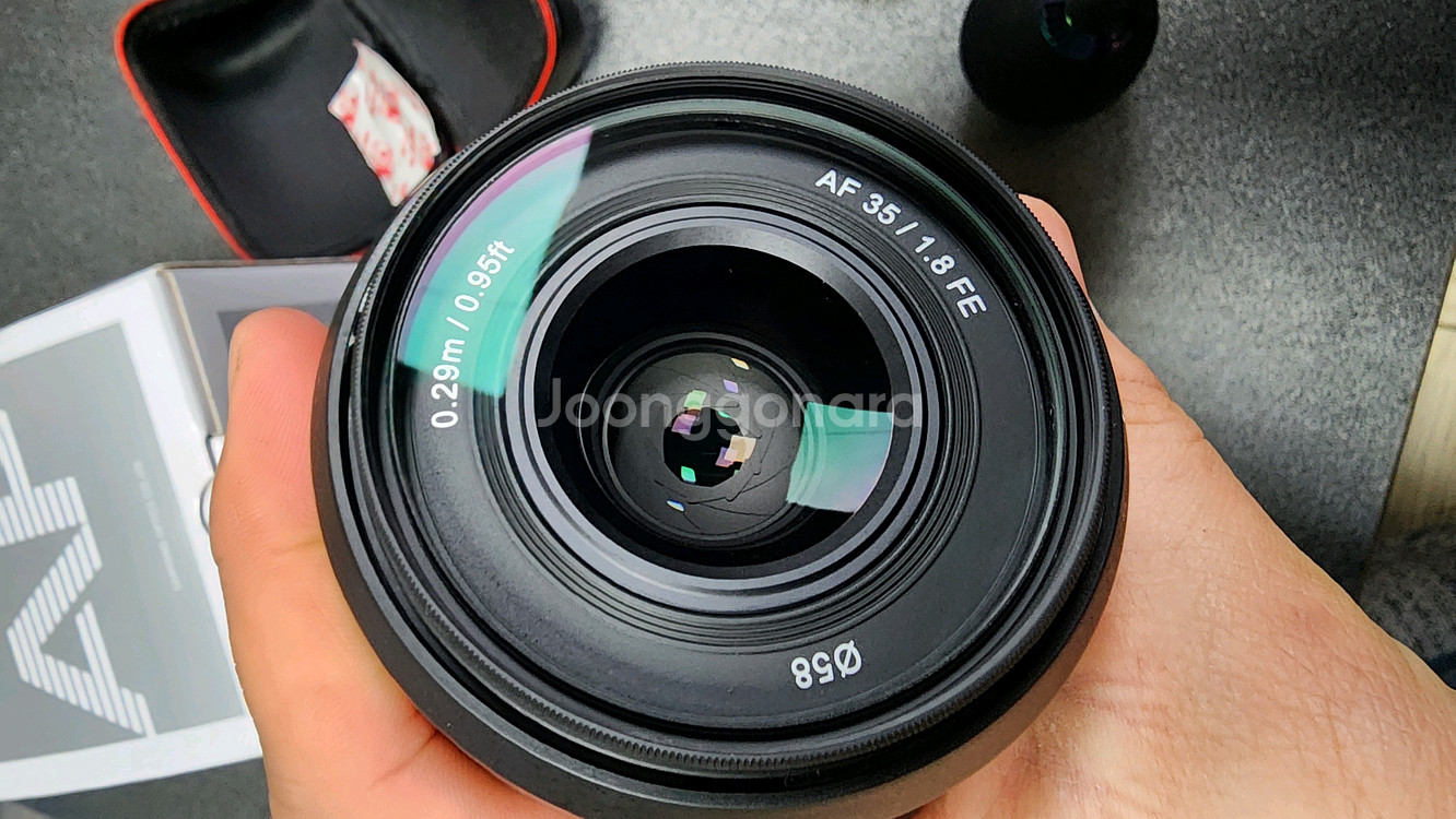 삼양 35mm F1.8 FE 마운트 렌즈--1