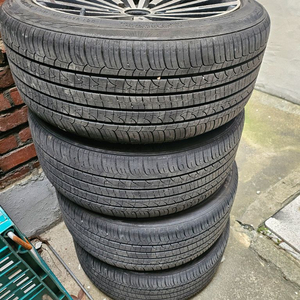 17인치 휠과 타이어 (넥센) 215/45R17, 4본 한대분