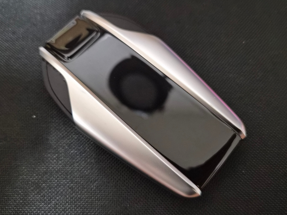 [BMW 750Li 16년식 – 디스플레이키] 배터리 · 액정(LCD) · 버튼 포함 스마트키 전체 컨버전 이미지