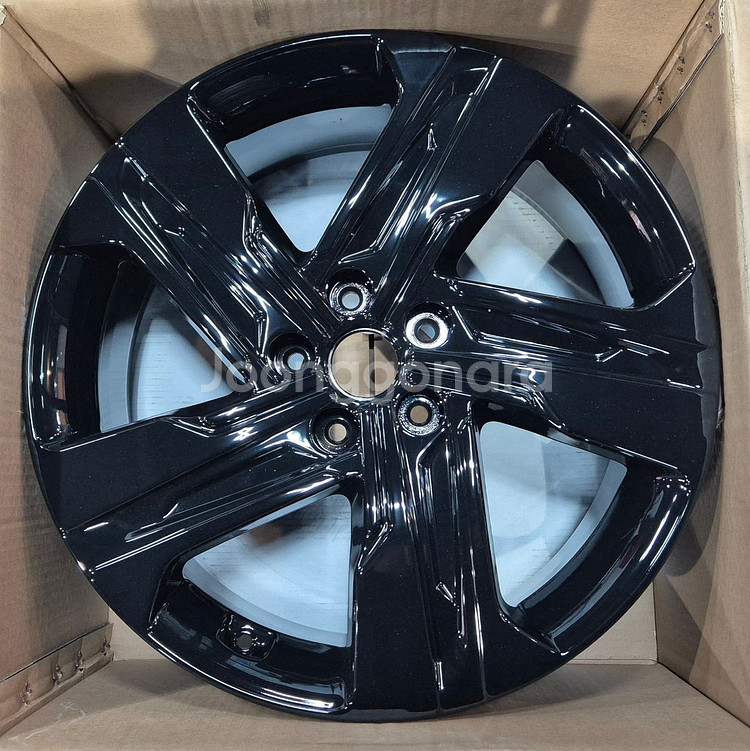 쏘렌토 MQ4 19인치 블랙 중고 휠 팝니다. 235 55 19--1