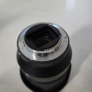 소니 FE 24-105mm F4 G 렌즈 팝니다.