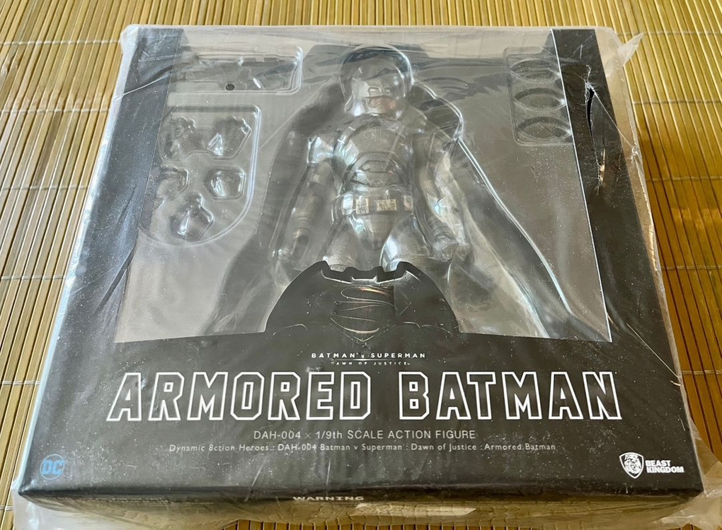 비스트 킹덤 배트맨 대 슈퍼맨 피규어 4종 세트--4