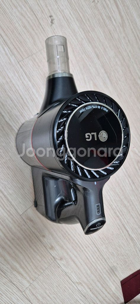 LG 코드제로 무선청소기 본체.소프트해드 팝니다--1