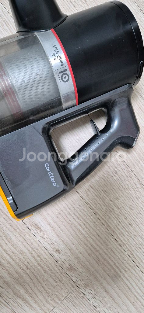 LG 코드제로 무선청소기 본체.소프트해드 팝니다--3