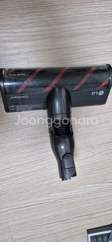 LG 코드제로 무선청소기 본체.소프트해드 팝니다--6