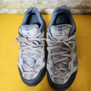 남 아이더 고어텍스 등산화 ㅡ260