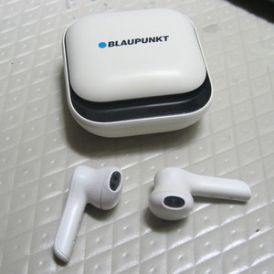 블라우풍트 블루투스 이어폰 sanda 방수 시계 팝니다