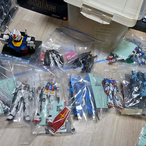 건담 프라모델 일괄 판매