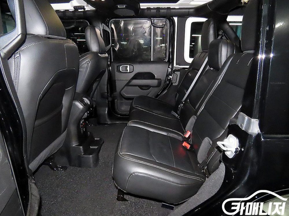 [지프]랭글러 (JL) 2.0 오버랜드 4도어 #가을특가 이미지