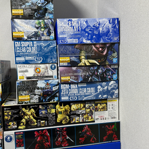 건담 프라모델 및 피규어 세트
