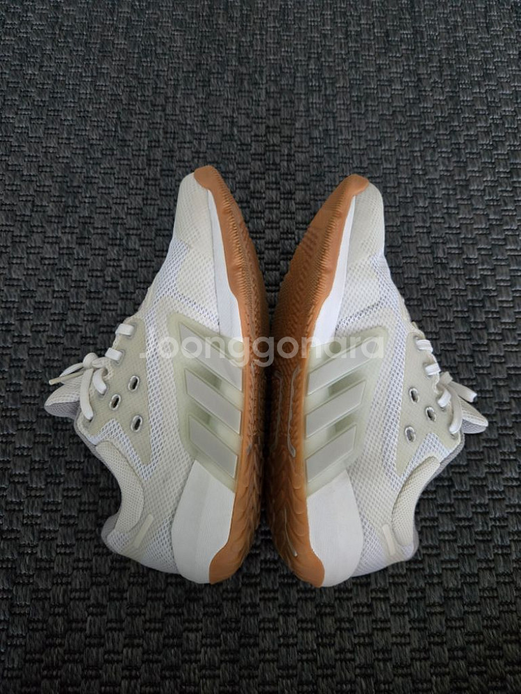 아디다스 GX7959 탁구화 235--0