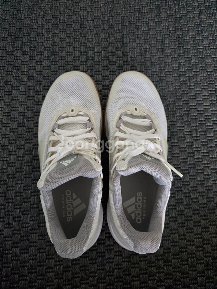 아디다스 GX7959 탁구화 235--1