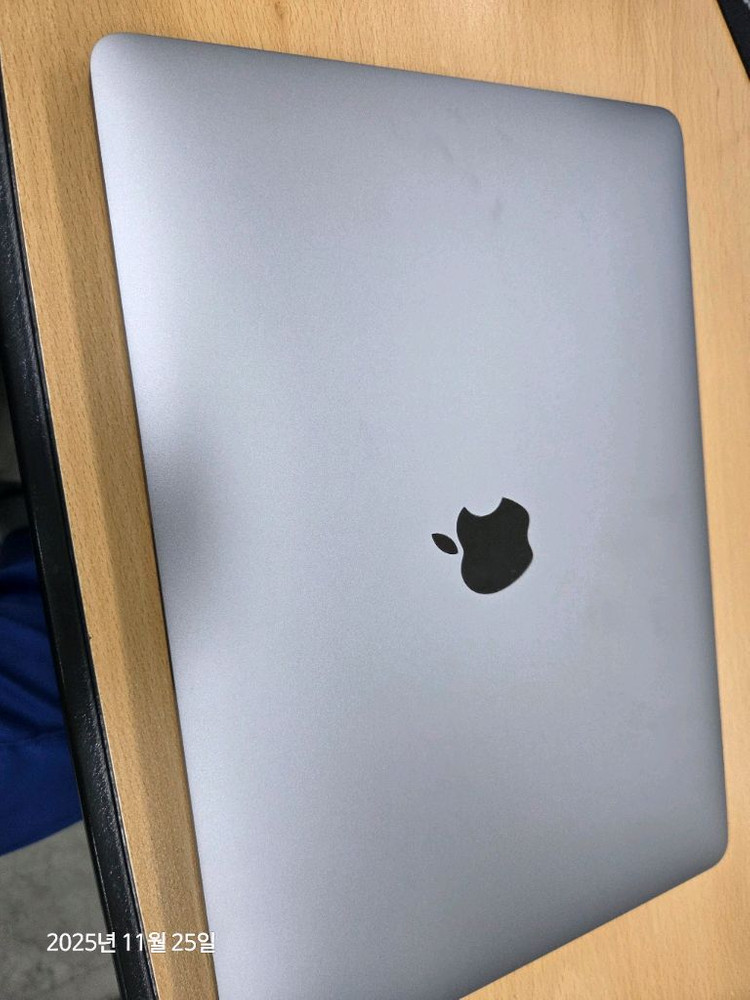 맥북프로 2018 13인치 터치바 16G 이미지