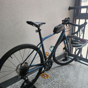 자이언트 컨텐드ar1 팝니다