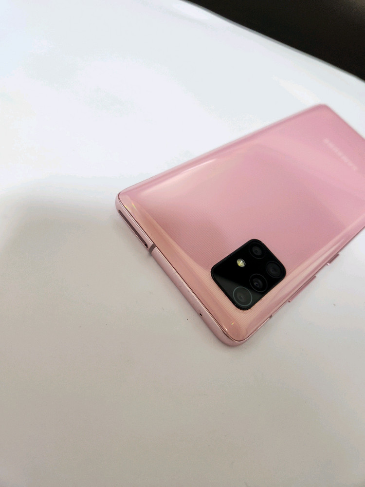 갤럭시A51 외관S급 128기가 아주깨끗--4