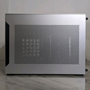 LIAN LI 리안리 A4-H2O (Silver) 단물 PC 케이스 컴퓨터 케이스 SFF itx 전용