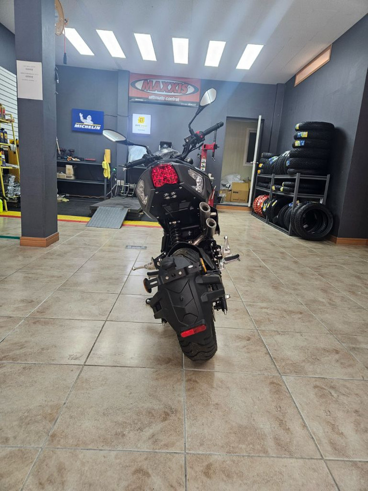 부산 신차 베넬리 23년식 tnt125 판매--2