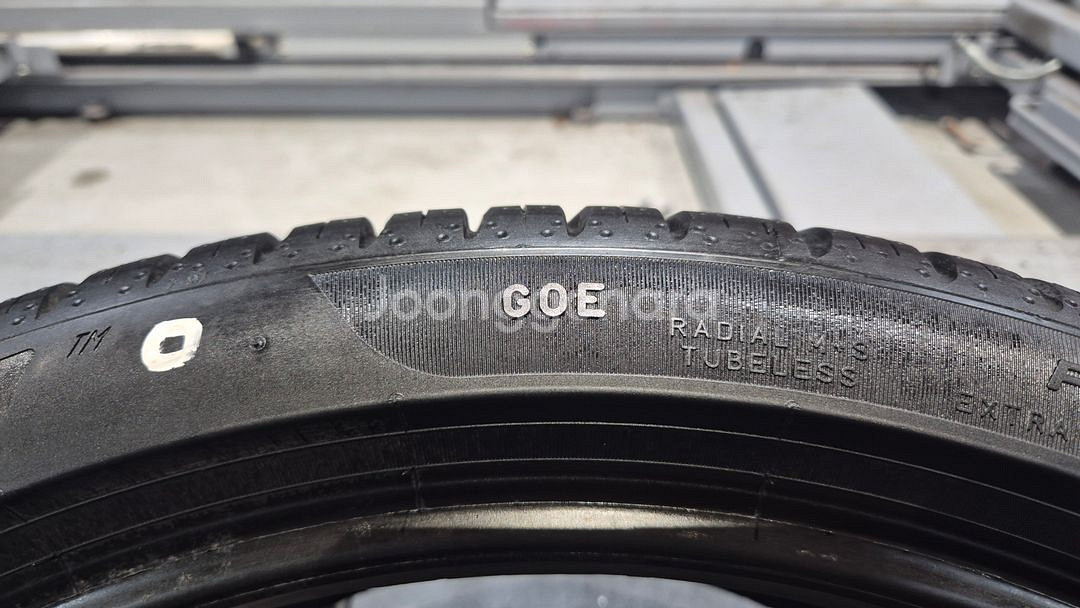 중고 타이어 275 35 20 피렐리 피제로 올시즌 2753520--2