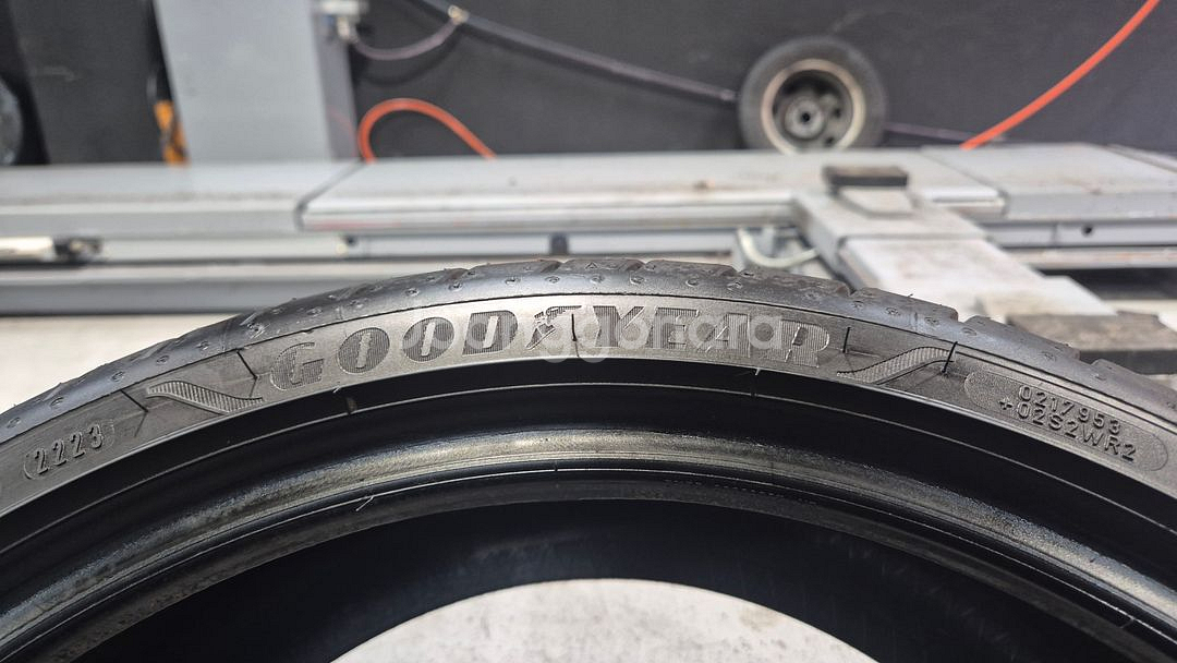 중고 타이어 275 30 20 굿이어 이글F1 어시메트릭3 2753020--3