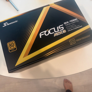 시소닉 포커스 V4 FOCUS GX-1000 1000W 파워